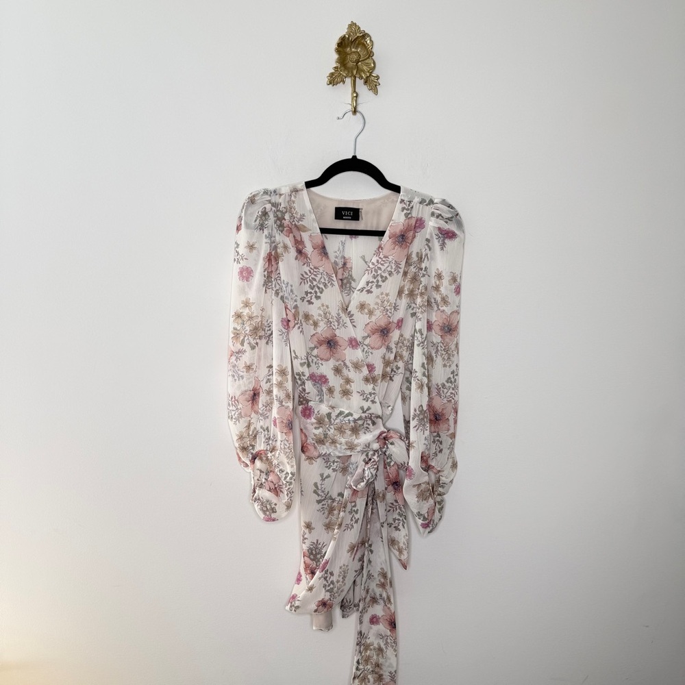 Vici Wrap Effect Floral Print Mini Dress M